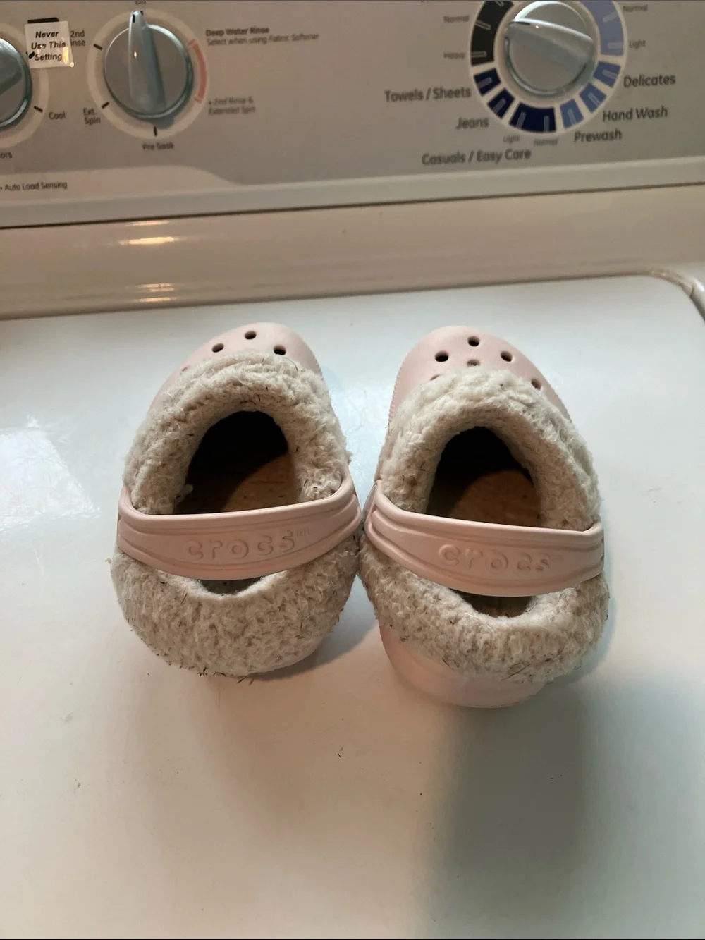 CROCS Kids Light Pink Fuzz-Lined Clog toddler 7